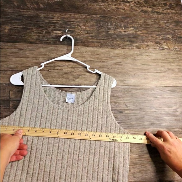 Cozy Casual Beige Ribbed Tank Top - Picture 4 of 9
